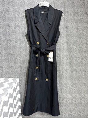 Zara Black Sleeveless Double-Breasted Midi Dress